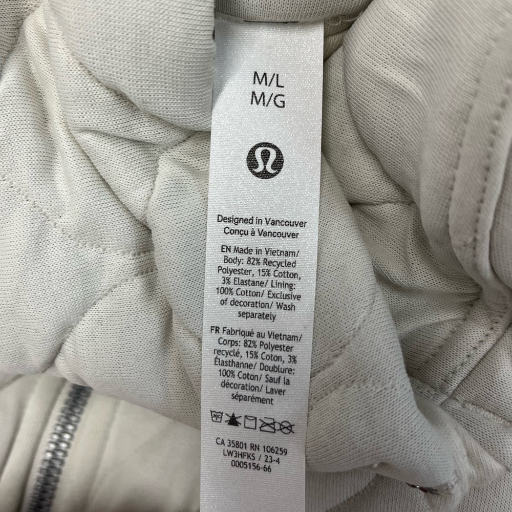 Lululemon Beige Cream Long Sleeve Scuba Oversized Quilted 1/2 Zip Top Sz. M/L - Picture 7 of 8